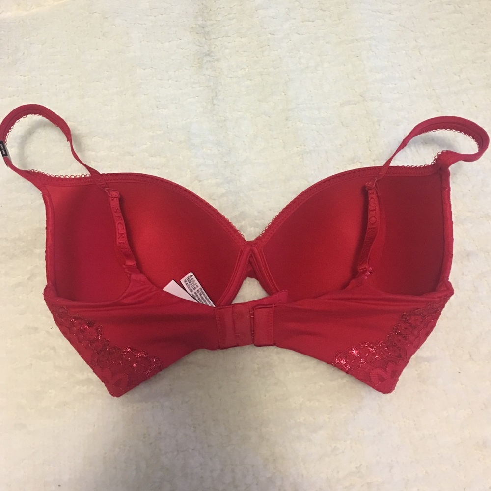 ❗️SOLD❗️ Victoria’s Secret Body By Victoria 32DDD - Picture 4 of 7